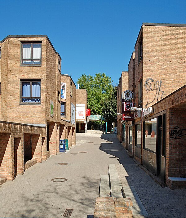 Rue des Wallons and Place des Wallons