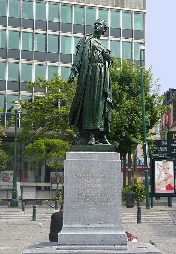 Monument Gabrielle Petit