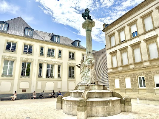 Monument to Dicks et Lentz