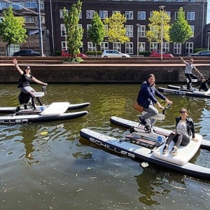 4. Faire du vélo...sur l'eau ! 💦