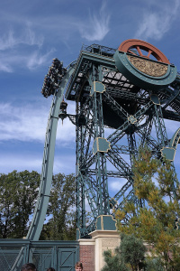 2. Go to the Efteling amusement park ๐ข