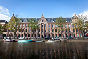 2. Bushuis - Oost-Indisch Huis