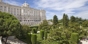 2. Découvre les jardins de Sabatini