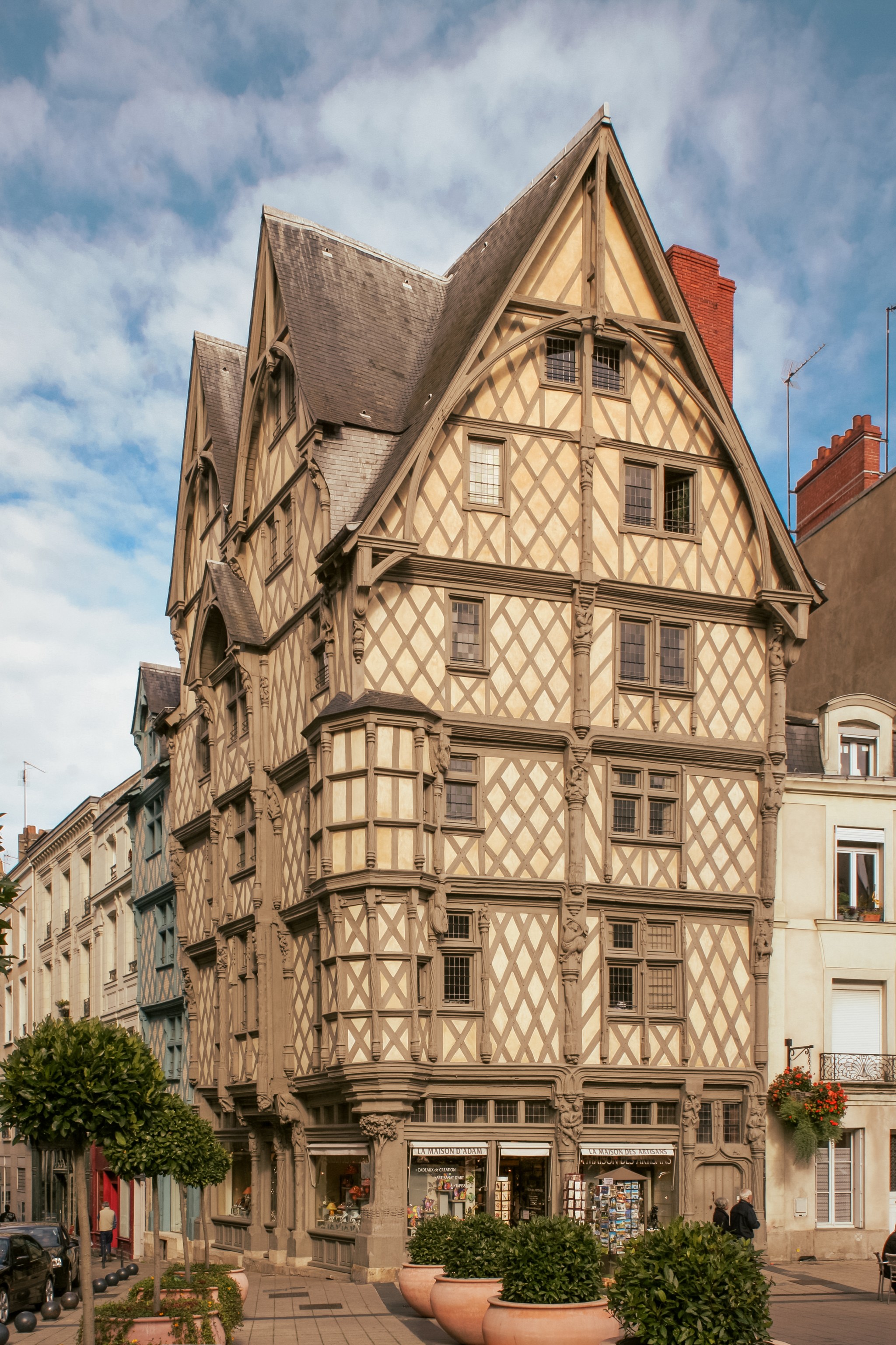 - Angers