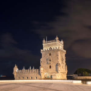 2) Monte dans la Tour de Belém