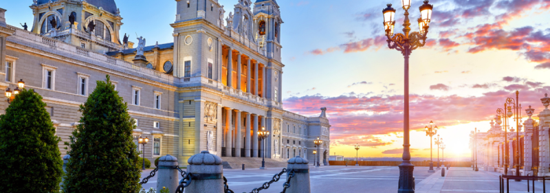 7. Admire le palais royal de Madrid
