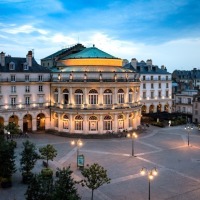 1) Promène-toi dans le centre de la vieille ville