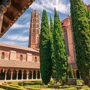 4) Toulouse or "the city of street-art"