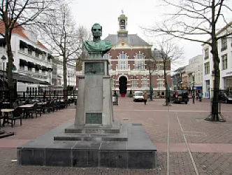 Raadhuisplein