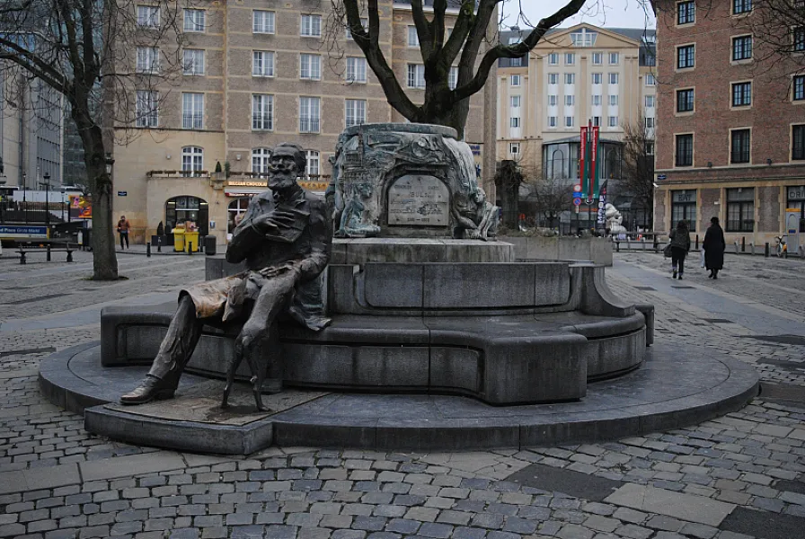 Charles Buls fountain