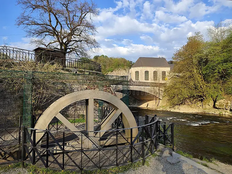 Paddle mill