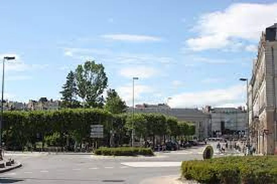 Place de la Petite Hollande