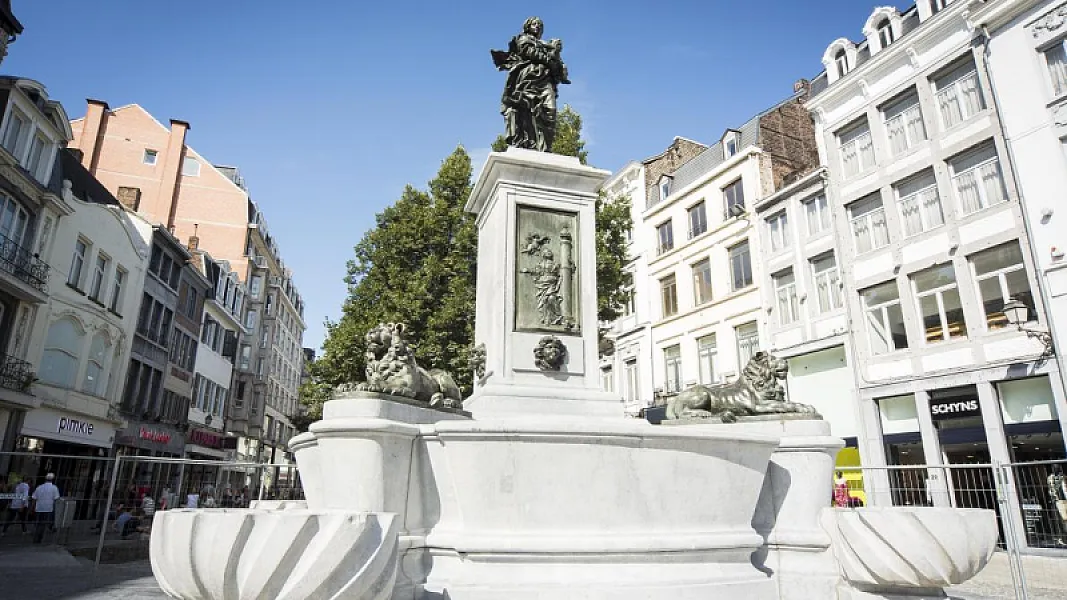 Fontaine de la Vierge